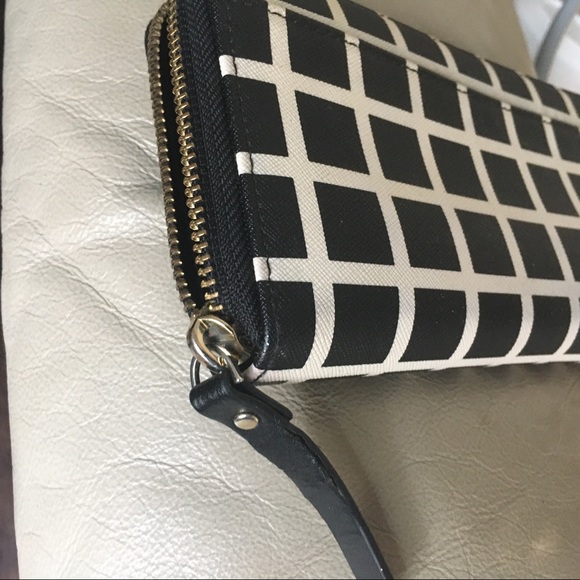 EUC Kate Spade Shore Street Lacey Wallet - Picture 10 of 15